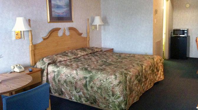 ساجيناو Welcome Inn And Suites الغرفة الصورة